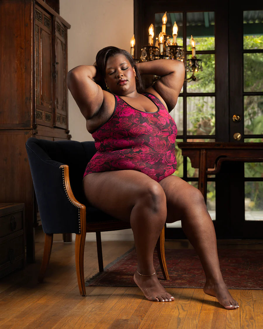 1372_DramaticRoses_Editorial_2X_900x_1f2c1828